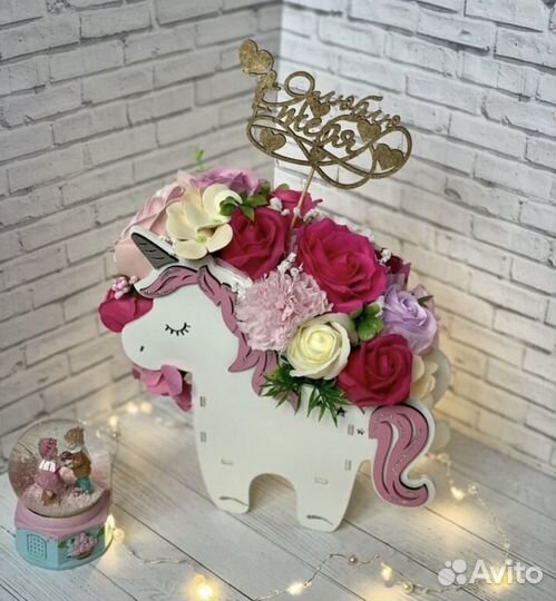 Корзина цветов из мыльных роз