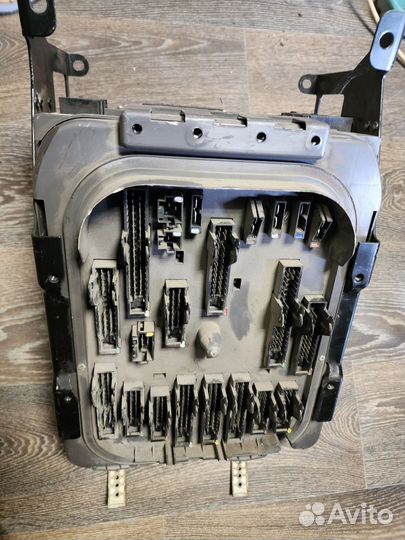 Блок предохранителей Renault Premium DCI 420