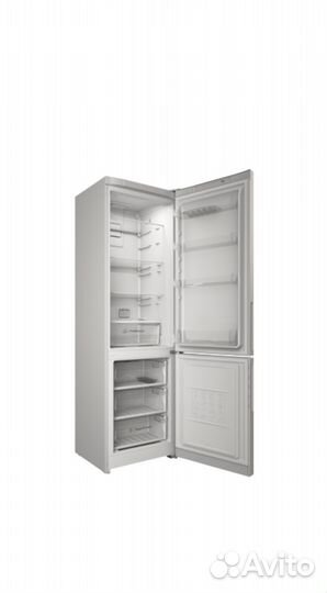 Новый с магазина холодильник indesit itr 5200 w