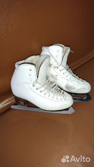 Фигурные коньки risport rf3