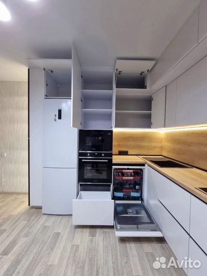 Кухня угловая на заказ. Рассрочка 0%