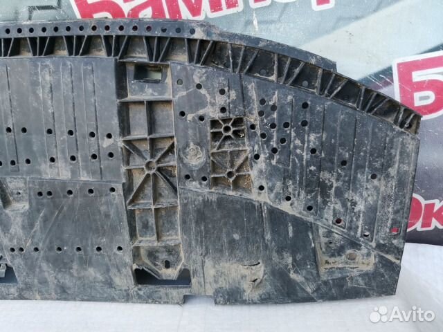 Пыльник бампера передний Audi Q3