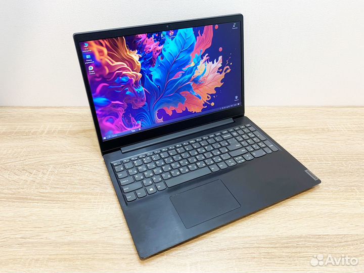 Быстрый Lenovo 15.6 / 4 ядра / 500 GB SSD / 8GB DD
