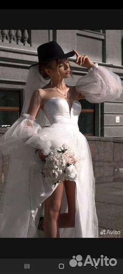 Свадебное платье