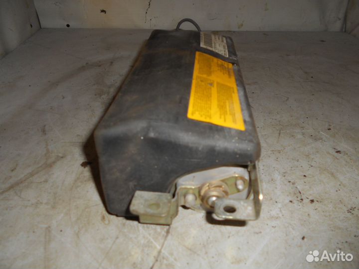 Подушка безопасности торпедо BMW 7 E38