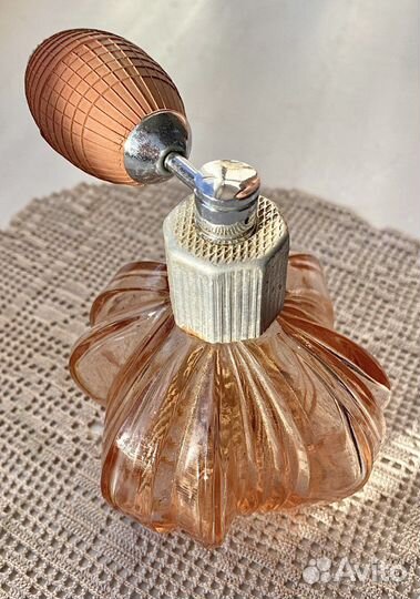 Цветное стекло-флакон для духов, розетки винтаж