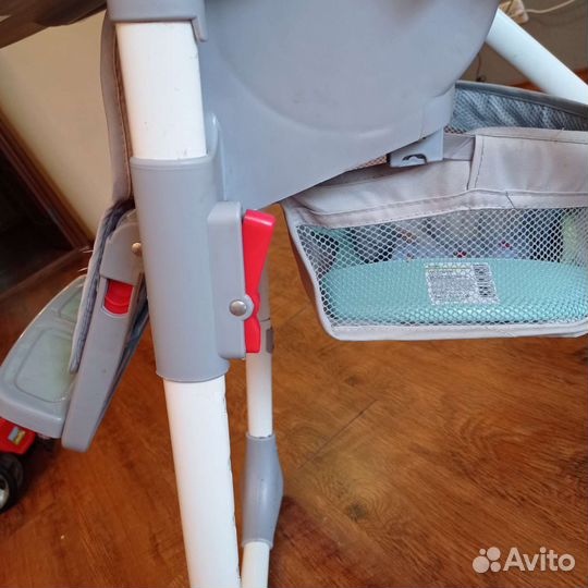 Детский стульчик для кормления