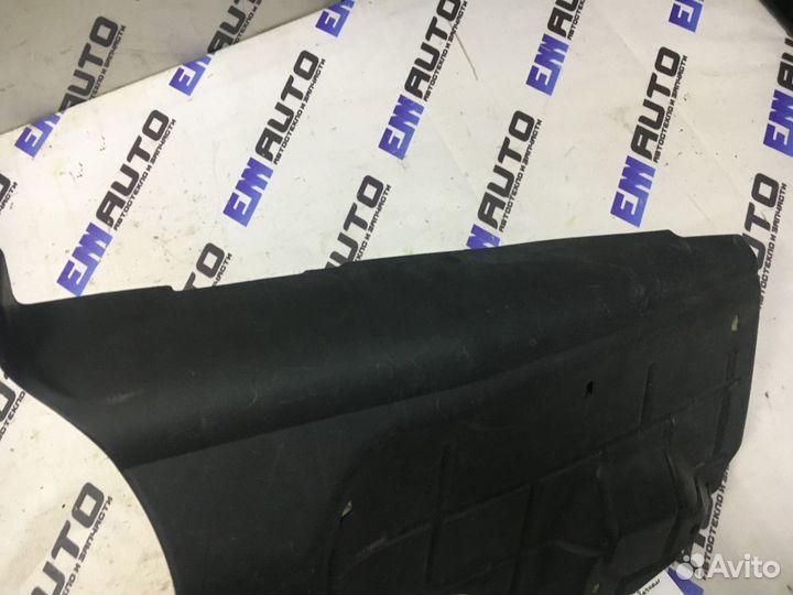 Накладка торпедо под бардачком Мазда сх7