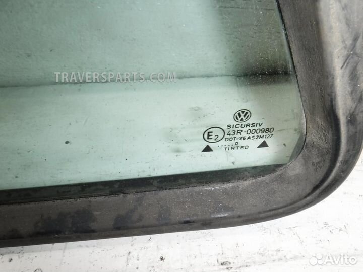 Форточка задней левой двери