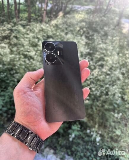 Телефон realme c55