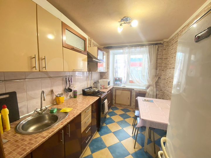 3-к. квартира, 70 м², 2/10 эт.