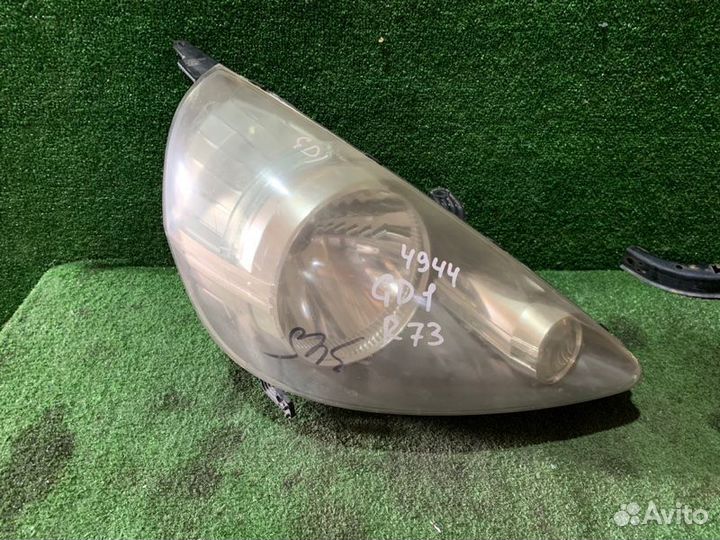 Фара передняя правая Honda Fit GD1