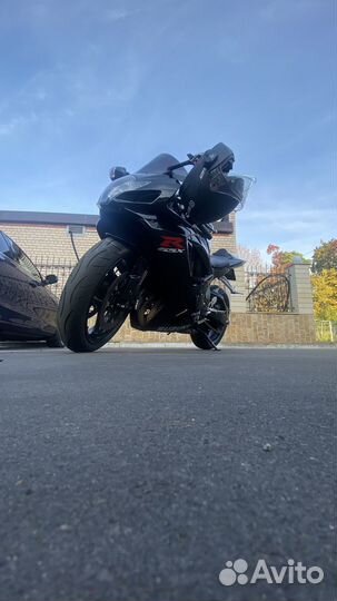 Suzuki GSX-R 750