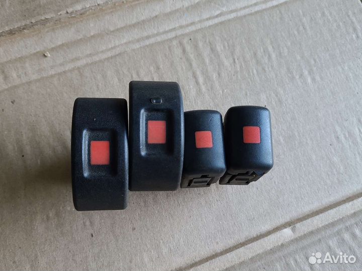 Кнопка аварийной сигнализации Opel Zafira A