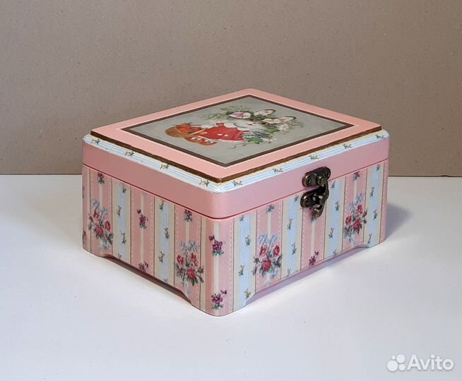 Розовая шкатулка 