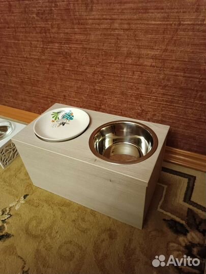 Миски для собак и крупных кошек на подставке