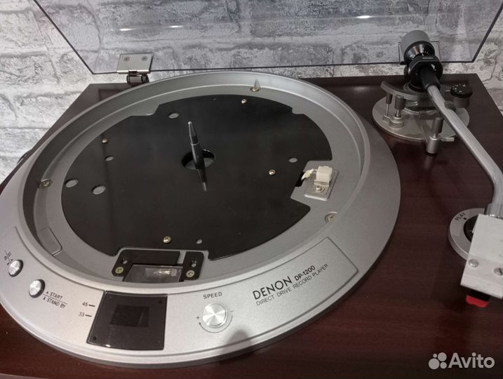 Проигрыватель винила Denon DP-1200