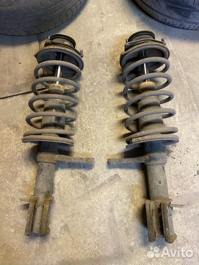 Передние стойки ваз 2114