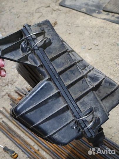 Корпус воздушного фильтра opel rekord