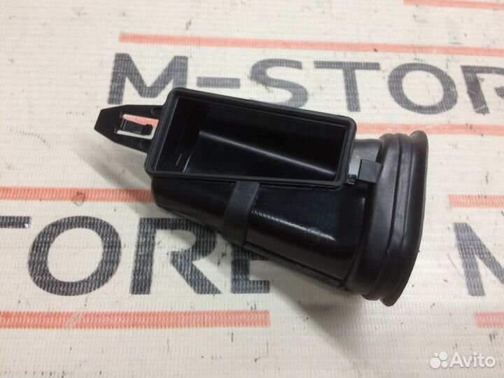 Воздуховод печки передний левый Mercedes-Benz