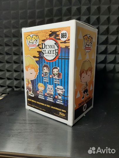 Funko pop 869 demon slayer клинок Зеницу