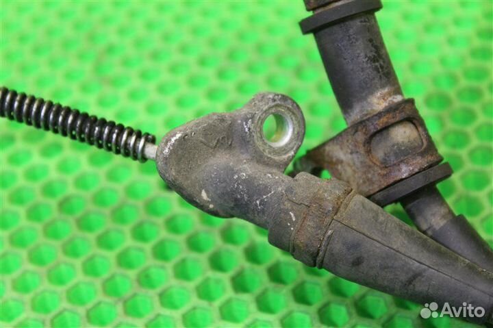 Тросик ручного тормоза задний Suzuki Grand Vitara