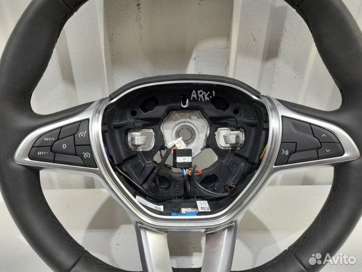 Рулевое колесо Renault Arkana кроссовер 1.6 H4M