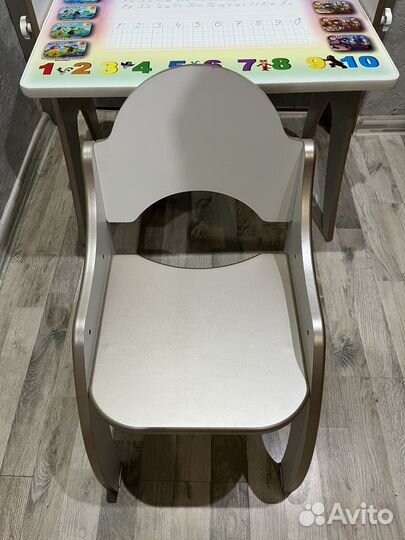 Детский стол и стул