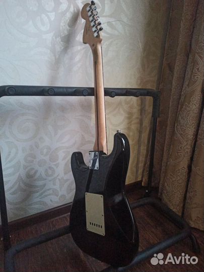 Электрогитара squier deluxe hot rails Stratocaster