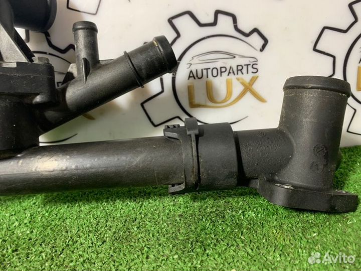 Корпус термостата Volkswagen Touareg NF 3.6FSI