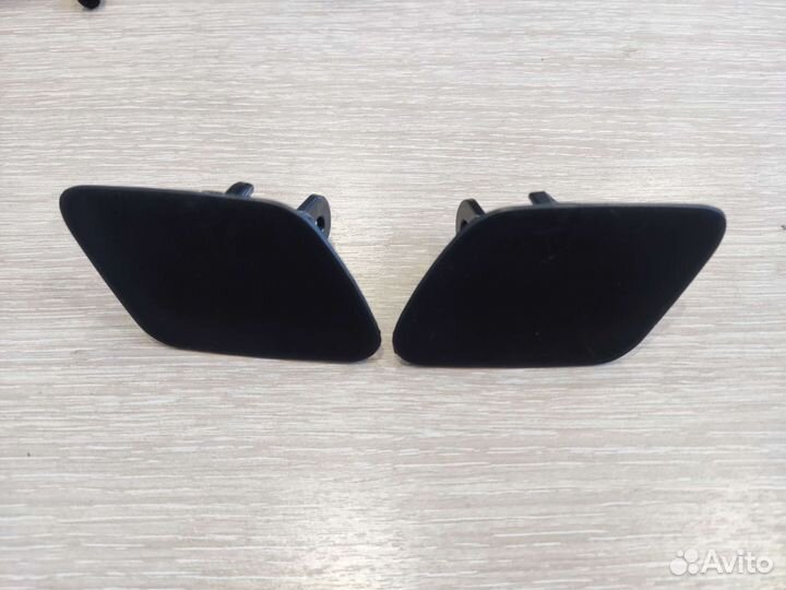 Крышка омывателя фары BMW X5 E70