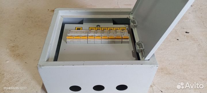 Распределительный щит ощв-3-63-6-036 ухл 4 lp 31