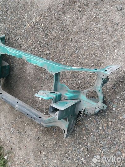 Рамка радиатора Toyota ipsum sxm 10