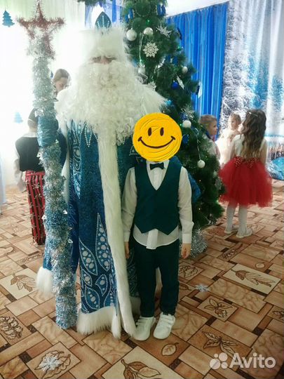 Костюм тройка