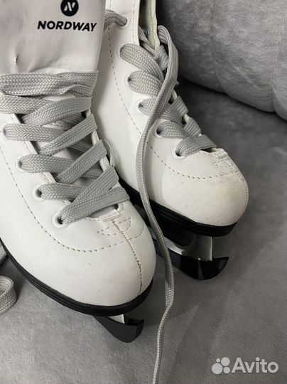 Коньки фигурные детские 30 размер