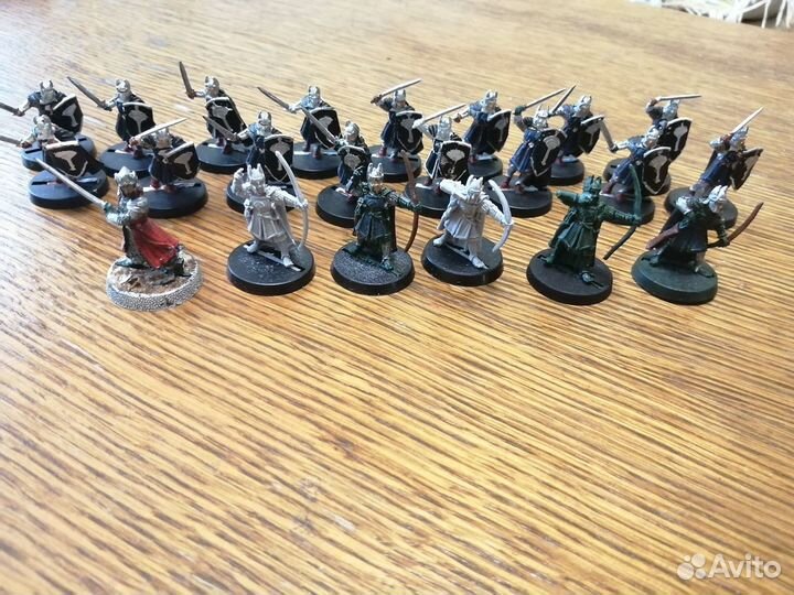 Миниатюры Властелин колец Games Workshop много