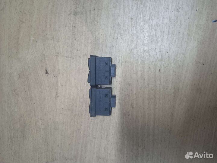 Кнопка управления стеклоподъёмника BMW 5 E39