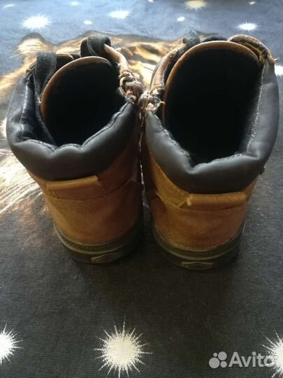 Деми, кожзам, 32 - 20см, хорошее состояние