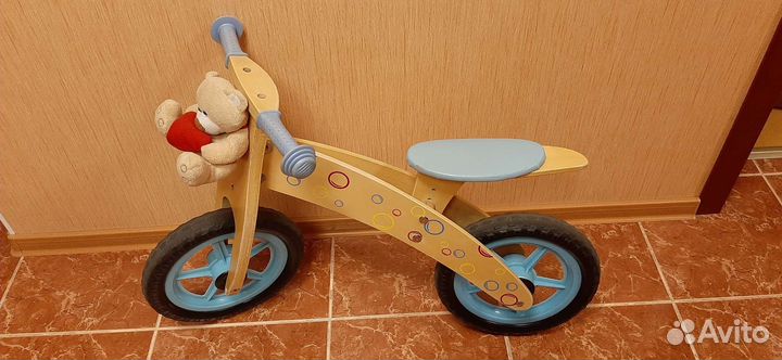 Беговел детский деревянный