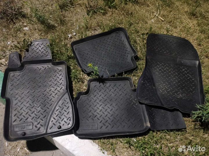 Автомобильные коврики резиновые Civic