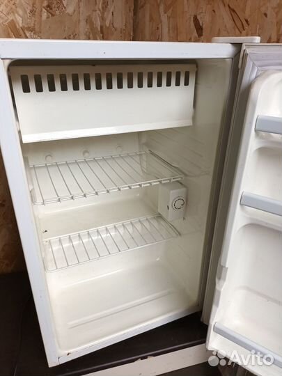 Небольшой холодильник (73*44 см) Daewoo. Привезу