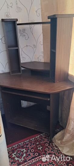 Стол компьютерный