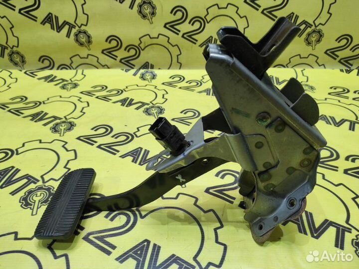 Педаль тормоза Nissan Primera QP12 QG18DE 07.2005