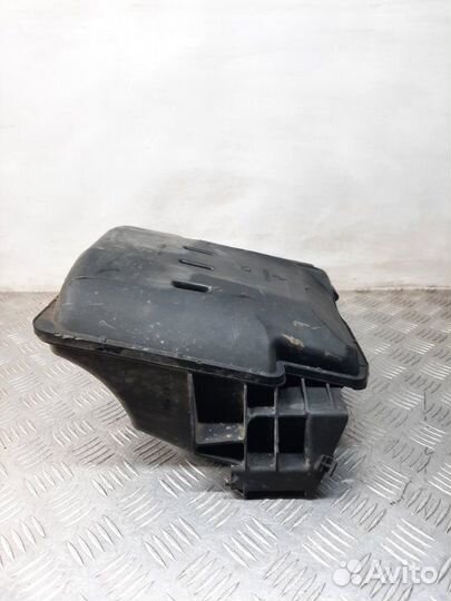 Корпус воздушного фильтра Renault Clio хэтчбэк 3