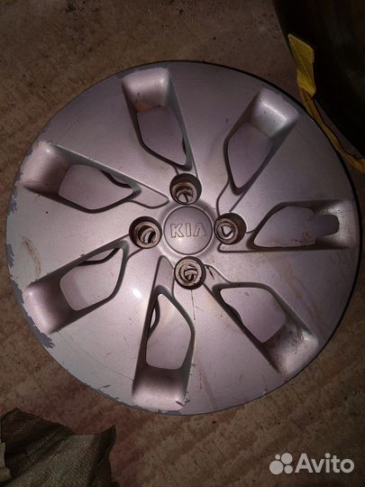 Продаю диски и колпаки