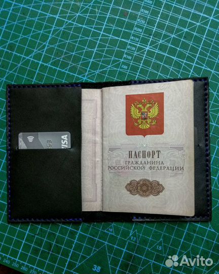 Обложка на паспорт из натуральной кожи. Ручной шов