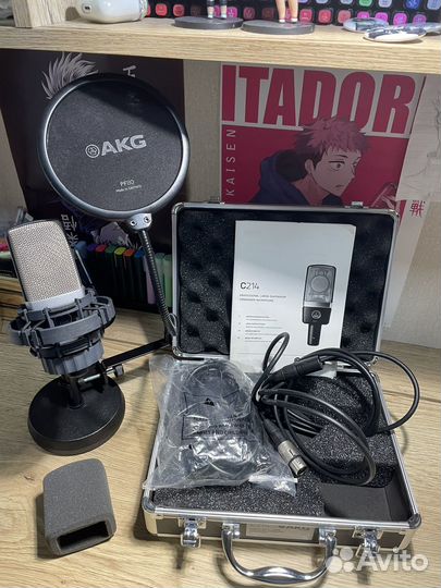 Akg c214