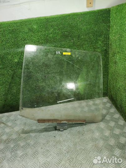 Стекло боковой двери Volkswagen Golf 2 (1983-1992)