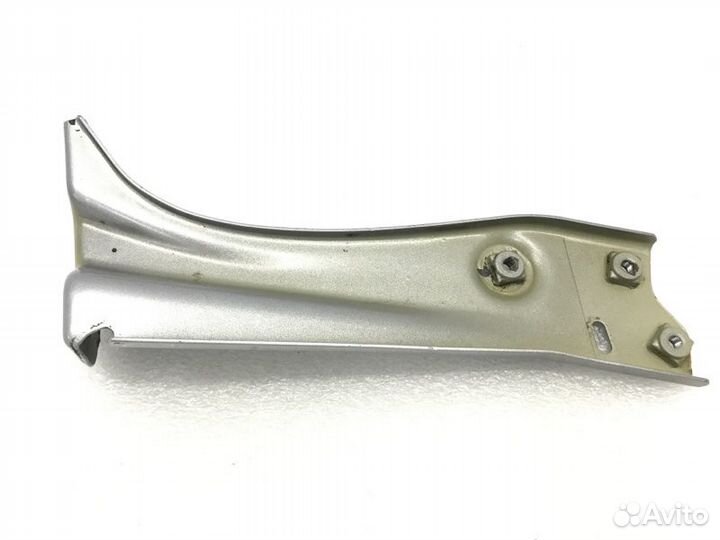 Кронштейн крыла передний левый Skoda Octavia 1.6