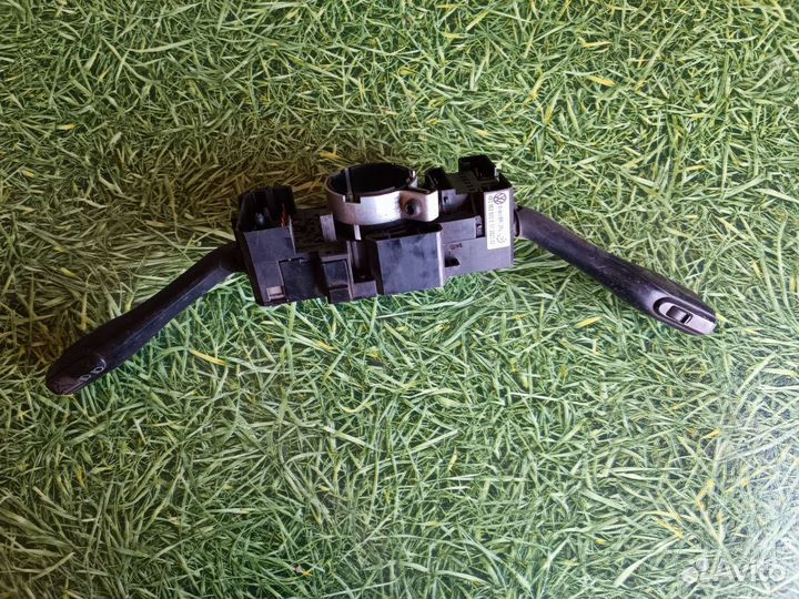 Подрулевой переключатель Шкода октавия 2008г